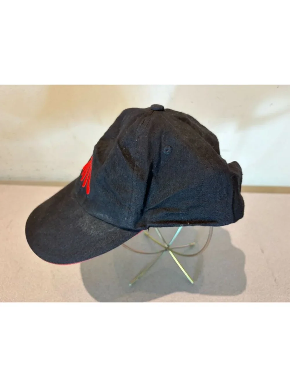 SARATOGA Horse Racing RACETRACK BUGLER BLACK & RED Baseball hat